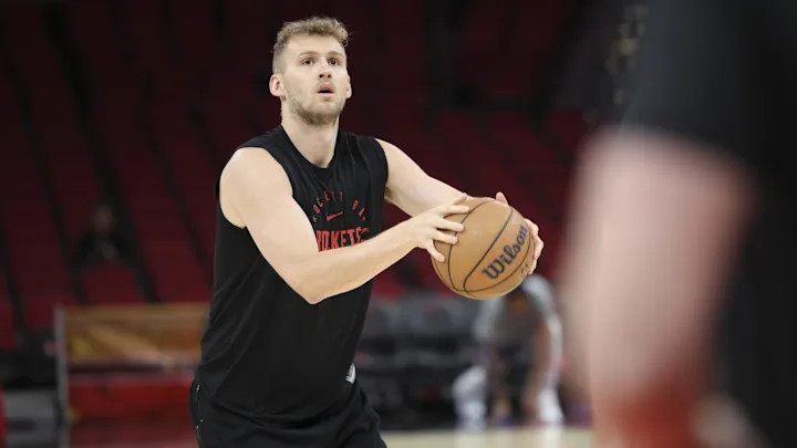 Shams:火箭计划裁掉中锋兰代尔