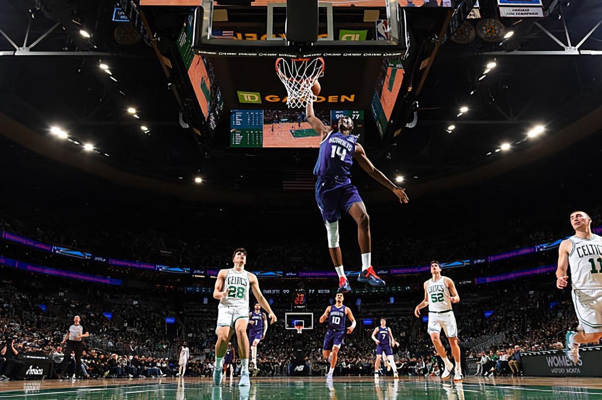 华体会入口-可惜被快船耽误了两年，否则黄蜂内线新星的作用可能会更加突出？